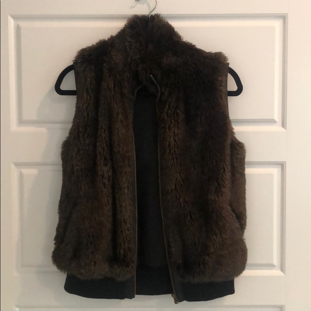 Tart collections faux fur chocolate vest